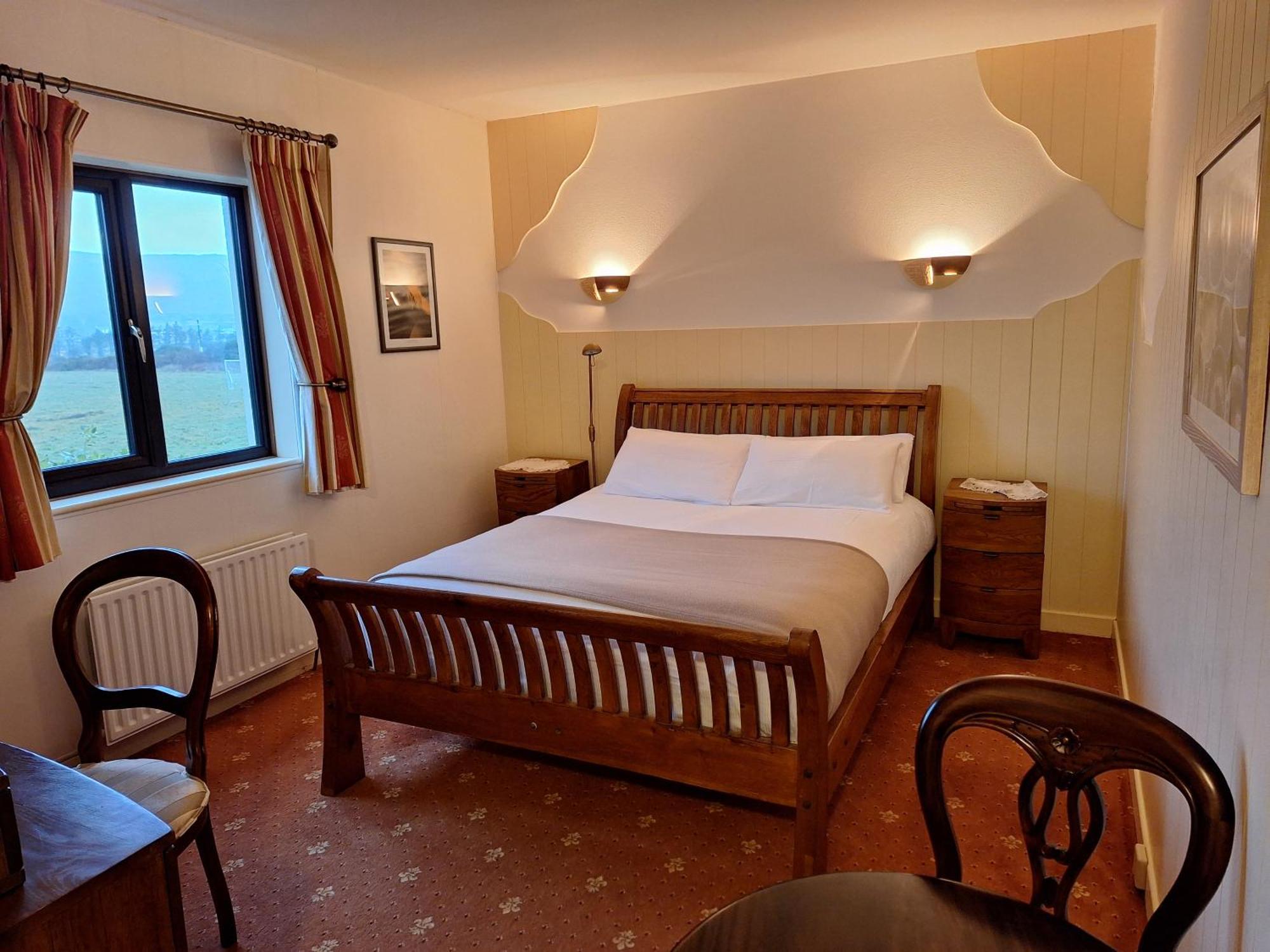 Corthna Lodge Schull ภายนอก รูปภาพ